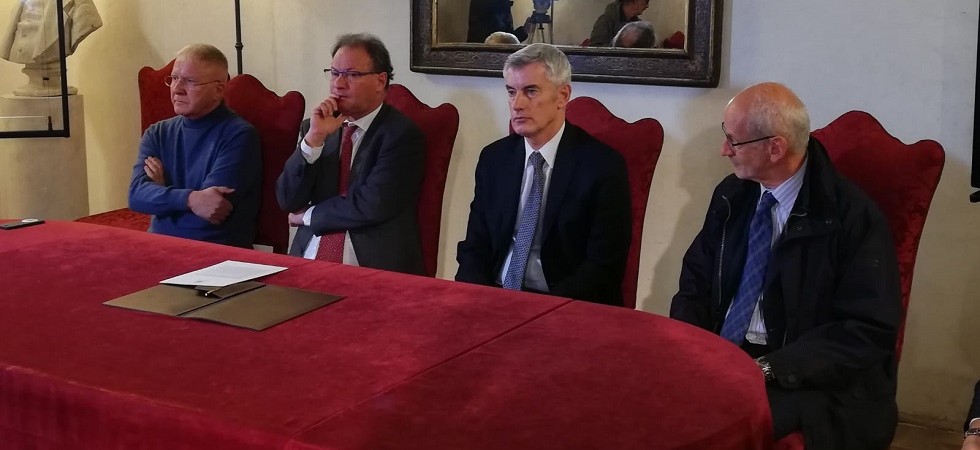 Si inizia a fumare e bere a 15 anni, uno su quattro lo fa regolarmente''